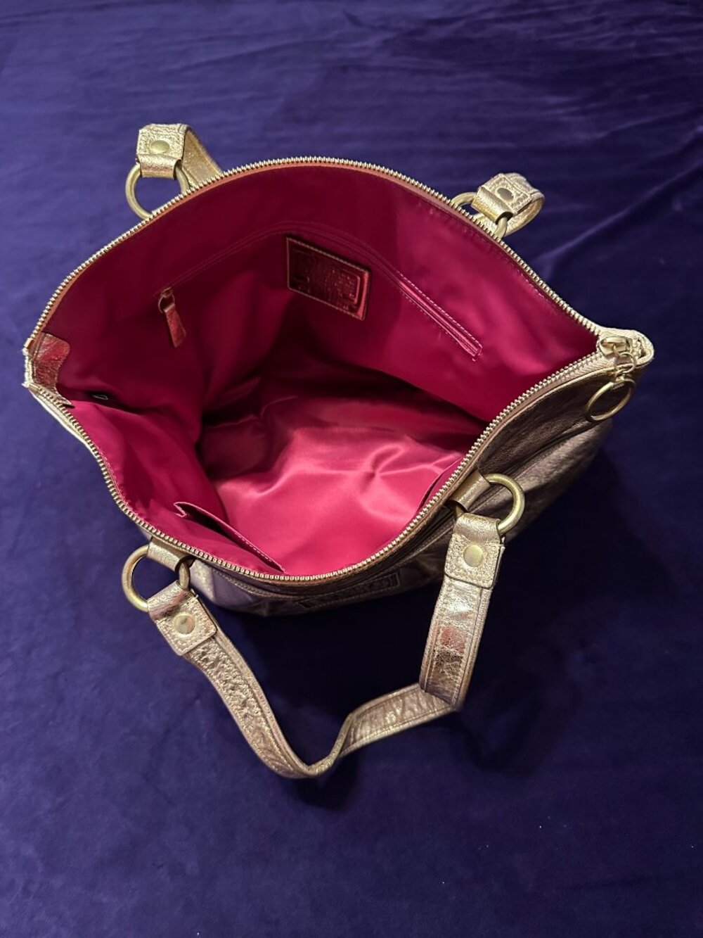 Gold Metallic COACH Poppy tote - Picture 9 of 10